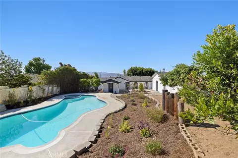 Exterior - 450 W W Loop, Camarillo, CA 93010 photo 8 of 13