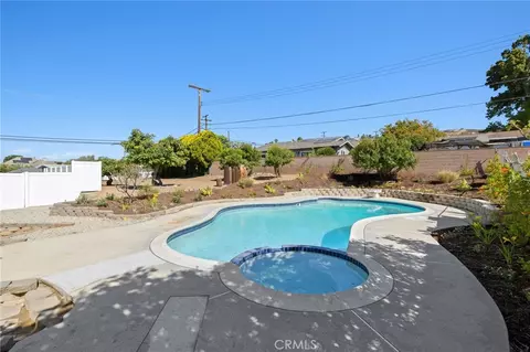 Exterior - 450 W W Loop, Camarillo, CA 93010 photo 4 of 13