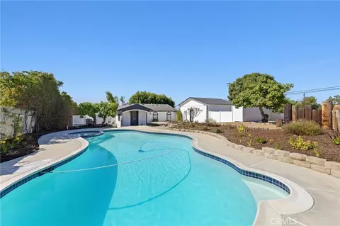 Exterior - 450 W W Loop, Camarillo, CA 93010 photo 9 of 13