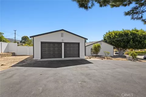 Exterior - 450 W W Loop, Camarillo, CA 93010 photo 5 of 13