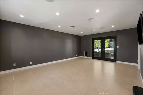 Living - 3032 Gardner St, Simi Valley, CA 93065 photo 3 of 4