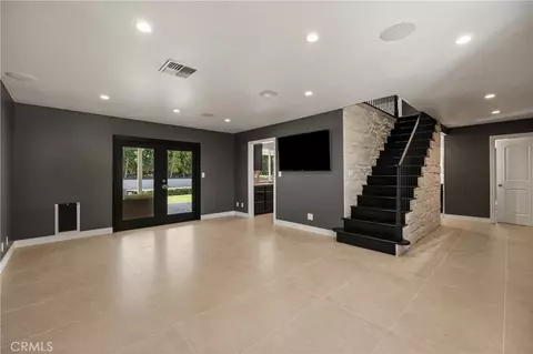 Living - 3032 Gardner St, Simi Valley, CA 93065 photo 4 of 4