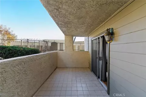 Exterior - 3210 Darby St #102, Simi Valley, CA 93063 photo 1 of 7