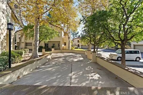 Exterior - 3210 Darby St #102, Simi Valley, CA 93063 photo 6 of 7