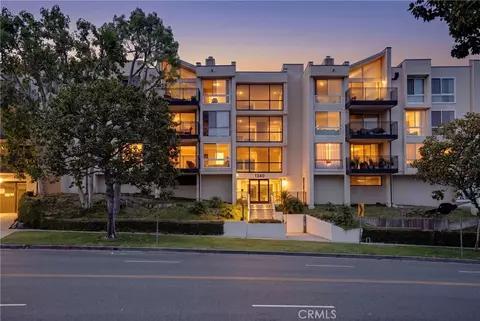 1340 S Beverly Glen Blvd #211, Los Angeles, CA 90024