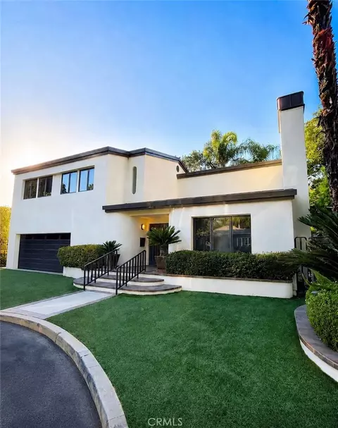 12023 Laurel Ln, Studio City, CA 91604