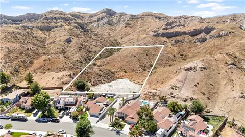 15221 Poppy Mdw, Canyon Country, CA 91387