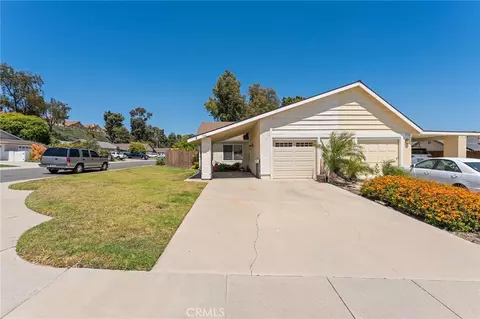 Exterior - 784 Hillcrest Dr, Camarillo, CA 93012 photo 1 of 5