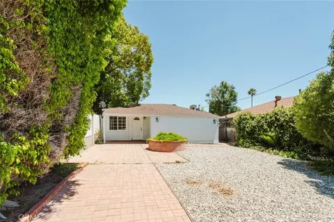4334 Pennsylvania Ave, La Crescenta, CA 91214