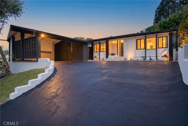 5631 Park Oak, Los Angeles, CA 90068