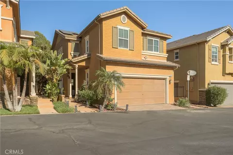 28215 Clementine Dr, Saugus, CA 91350