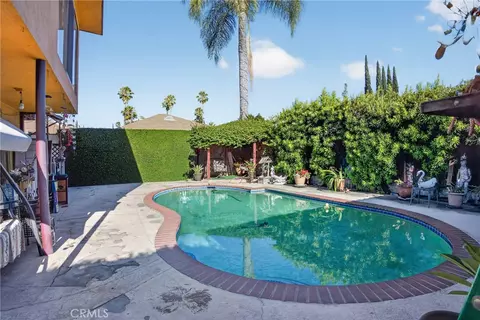 Exterior - 16042 Kittridge, Van Nuys, CA 91406 photo 5 of 10