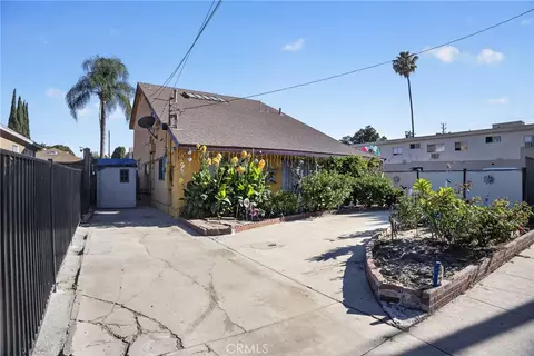 Exterior - 16042 Kittridge, Van Nuys, CA 91406 photo 2 of 10