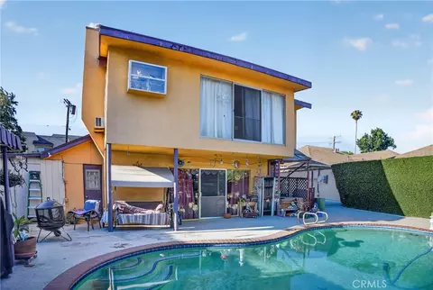 Exterior - 16042 Kittridge, Van Nuys, CA 91406 photo 9 of 10