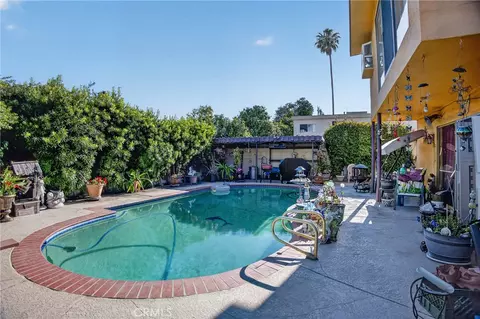 Exterior - 16042 Kittridge, Van Nuys, CA 91406 photo 7 of 10