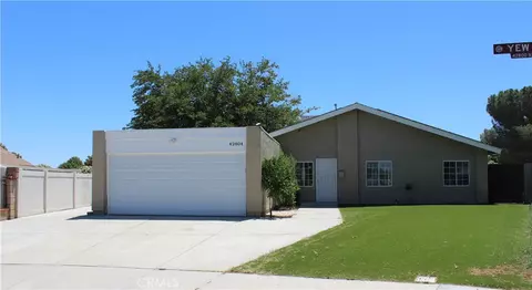42804 Yew St, Lancaster, CA 93536