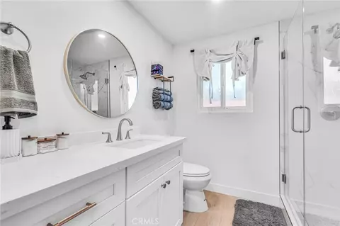 Bath - 651 E Hillcrest Dr, Thousand Oaks, CA 91360 photo 1 of 2
