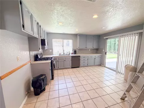 Kitchen - 44333 Shad, Lancaster, CA 93536 photo 1 of 1