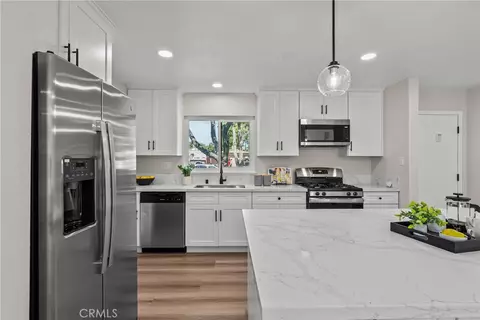 Kitchen - 44938 Lorimer, Lancaster, CA 93534 photo 4 of 4