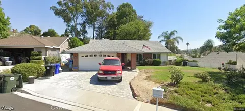 28440 Brian Ct, Saugus, CA 91350