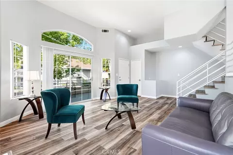 7109 Farralone #117, Canoga Park, CA 91303