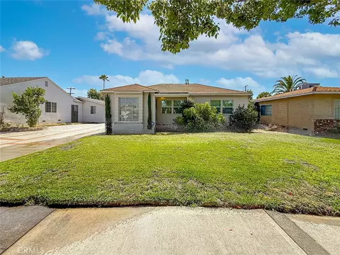 6318 Cartwright Ave, North Hollywood, CA 91606