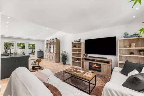 5910 Alonzo, Encino, CA 91316