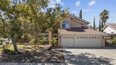 3022 Fairgreen Ln, Palmdale, CA 93551