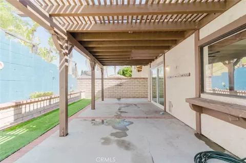 Exterior - 1063 Corbett Ln, Simi Valley, CA 93065 photo 4 of 12