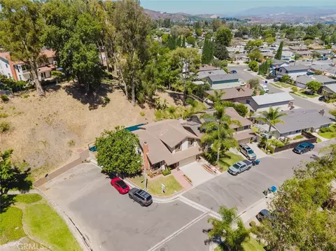 View/Area - 1063 Corbett Ln, Simi Valley, CA 93065 photo 4 of 6