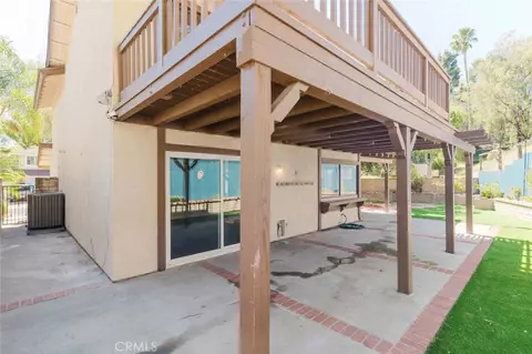 Exterior - 1063 Corbett Ln, Simi Valley, CA 93065 photo 7 of 12
