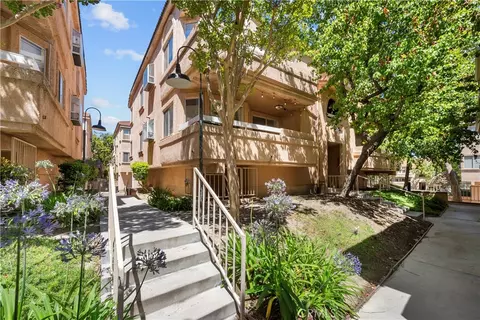 19814 Sandpiper Pl #29, Newhall, CA 91321