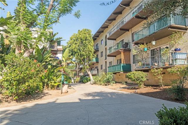 5460 White Oak Ave #E129, Encino, CA 91316