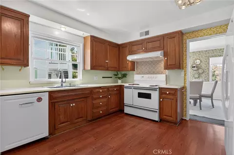 Kitchen - 10538 Ormond, Sunland, CA 91040 photo 4 of 4