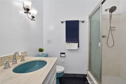 Bath - 10538 Ormond, Sunland, CA 91040 photo 3 of 5