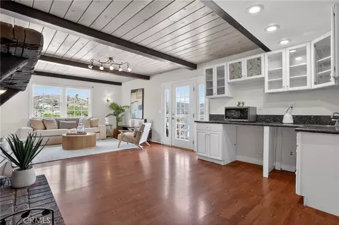 Living - 10538 Ormond, Sunland, CA 91040 photo 2 of 8