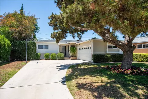 10143 Sophia, North Hills, CA 91343