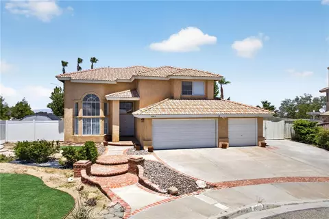 3005 Chuckwagon Rd, Palmdale, CA 93550