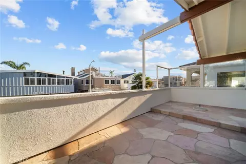 Exterior - 1277 Devon, Ventura, CA 93001 photo 3 of 17
