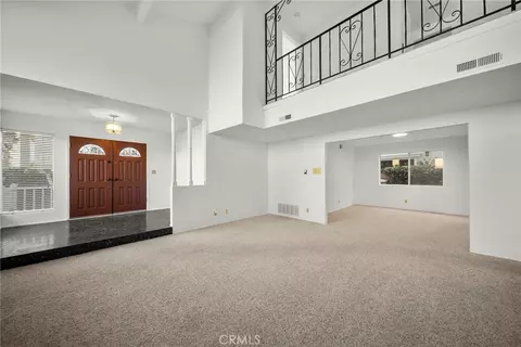 Living - 1277 Devon, Ventura, CA 93001 photo 2 of 6