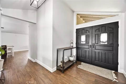 Entry Way - 10906 Dee Dee Ave, Bakersfield, CA 93312 photo 2 of 4
