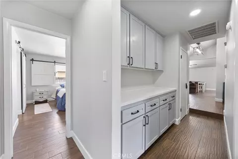 Entry Way - 10906 Dee Dee Ave, Bakersfield, CA 93312 photo 4 of 4