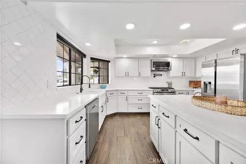 Kitchen - 10906 Dee Dee Ave, Bakersfield, CA 93312 photo 2 of 6
