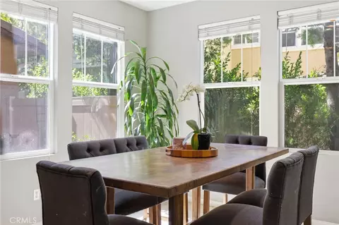 Dining - 3237 Moss Lndg, Oxnard, CA 93036 photo 3 of 4