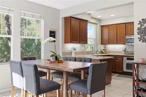 Dining - 3237 Moss Lndg, Oxnard, CA 93036 photo 1 of 4