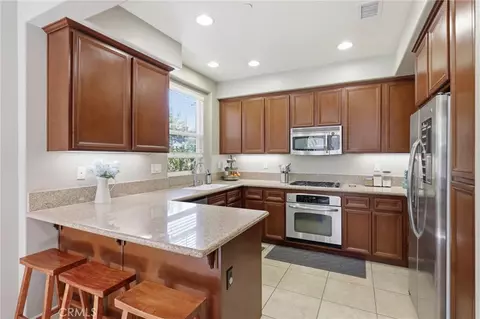 Kitchen - 3237 Moss Lndg, Oxnard, CA 93036 photo 1 of 4