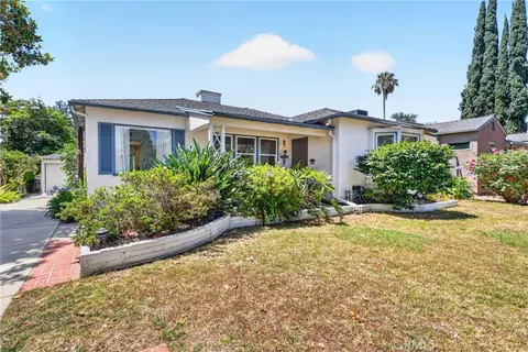 15136 Clark St, Sherman Oaks, CA 91411