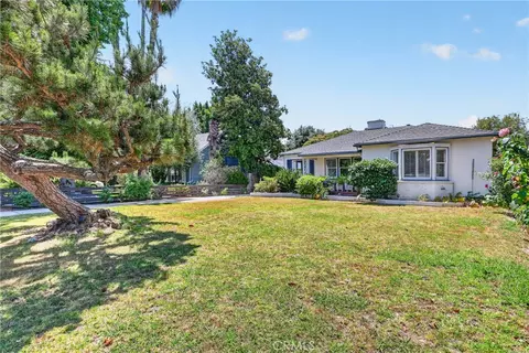 15136 Clark St, Sherman Oaks, CA 91411