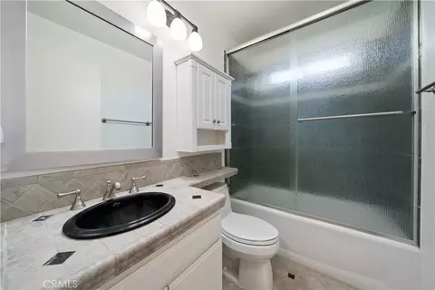 Bath - 12611 Hillside, Moorpark, CA 93021 photo 7 of 7