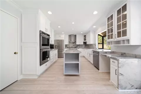 Kitchen - 12611 Hillside, Moorpark, CA 93021 photo 5 of 5
